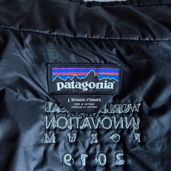 DO NOT BUY Patagonia Nano Puff Black Insulated Quilted Vest  *BRANDING* - Picture 6 of 7